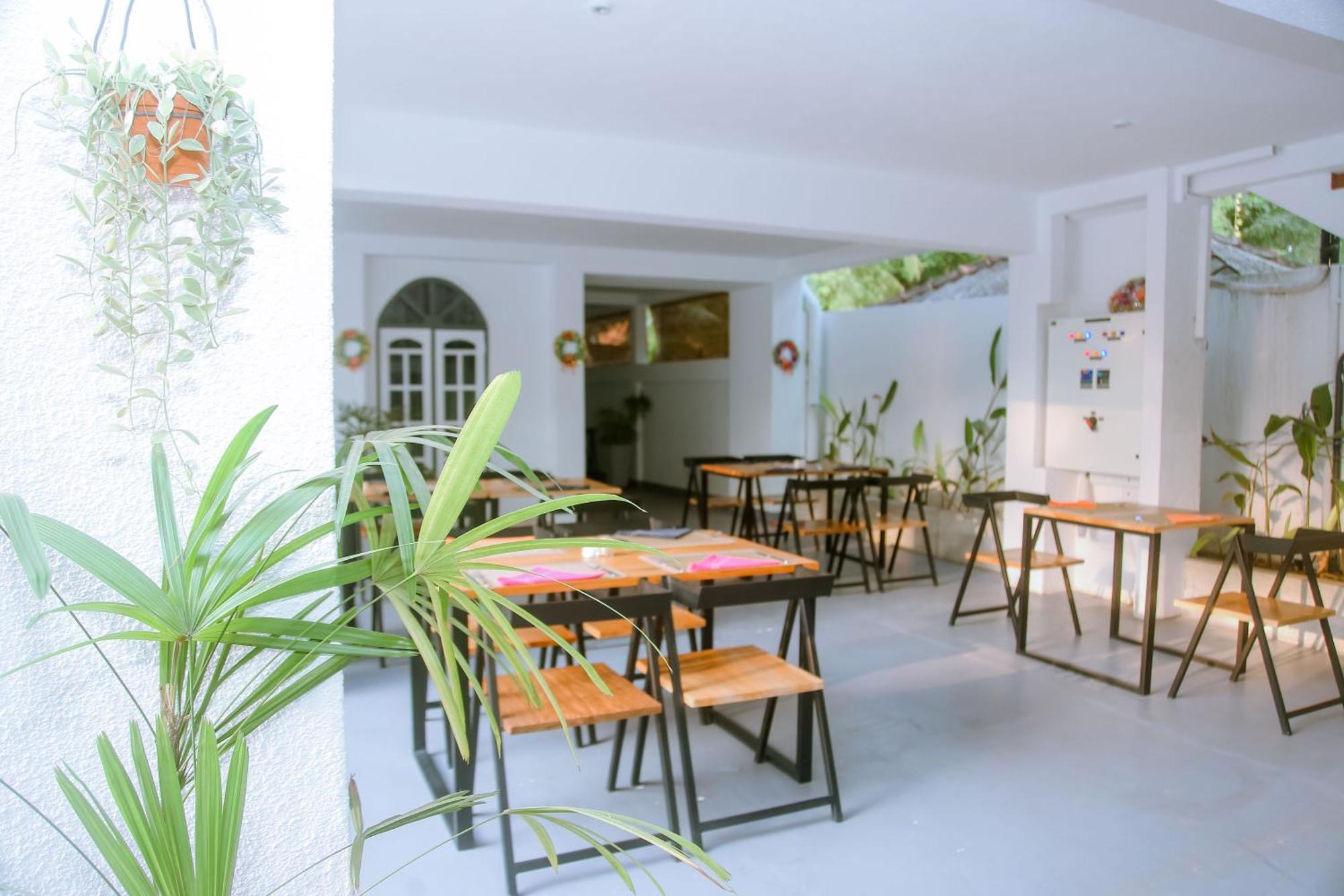 Hotel Anchorage Mirissa